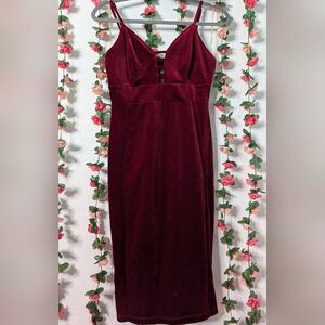 Haute Monde Burgundy Velvet Midi Dress